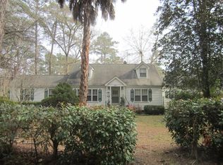 221 Overhill Dr, Walterboro, SC 29488