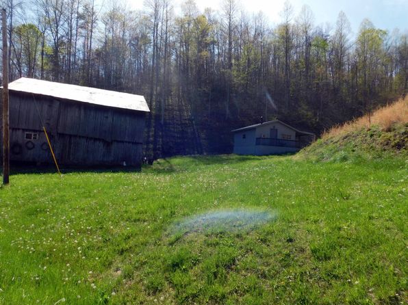 1099 Hollow Poplar Rd, West Liberty, KY 41472
