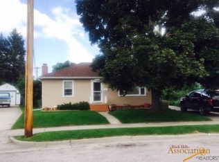 4016 Pleasant Dr, Rapid City, SD 57702