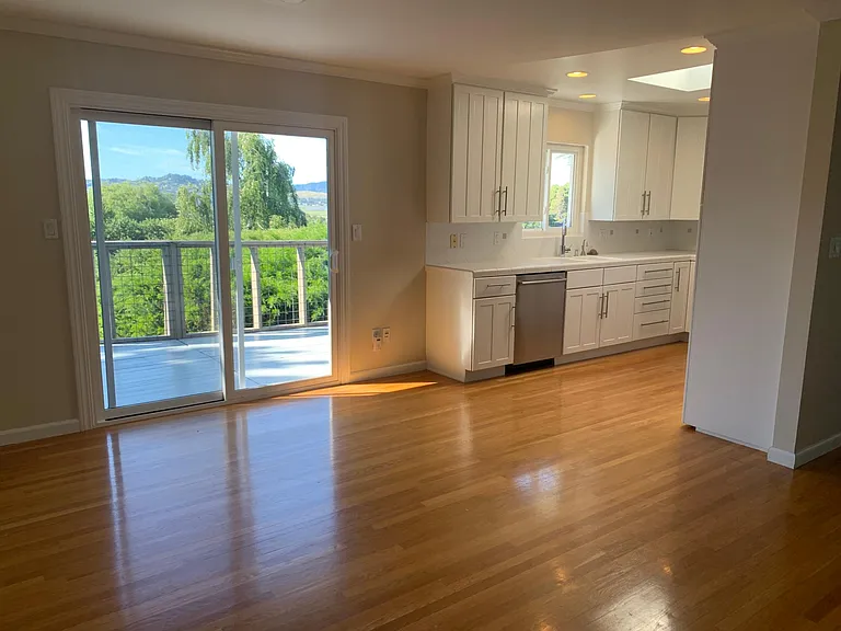10 Enterprise Dr — Photo 15