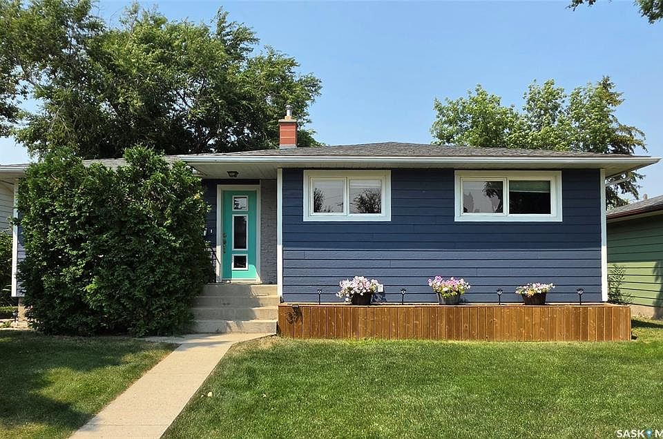 1st image of 371 Allen DRIVE