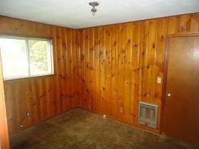 5th image of 1301 Raydine Ln