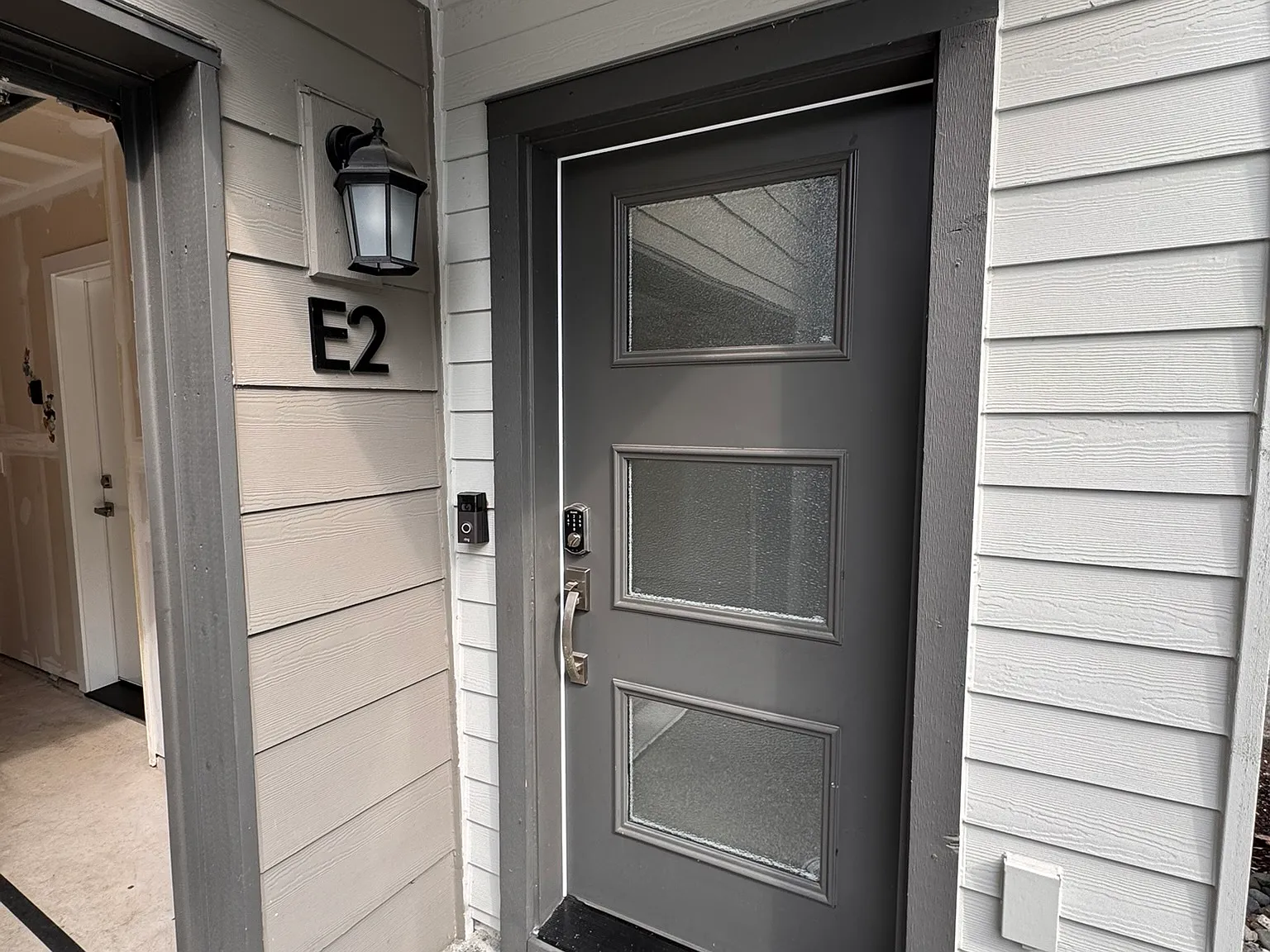 2 bed, 2.5 bath, 1424 sqft, $3,000 — Photo 2