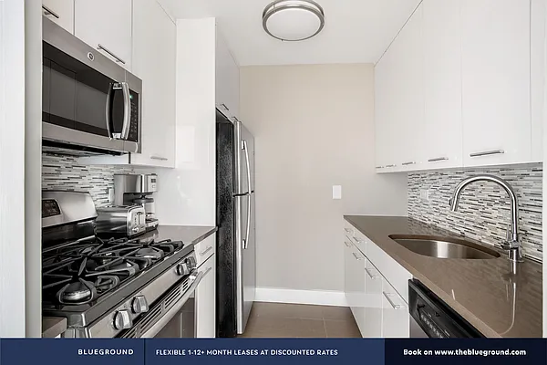 Rented by The Blueground | media 27