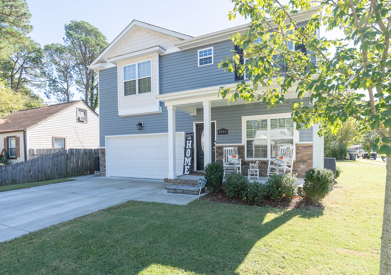 4 bed, 2277 sqft, $2,700 — Photo 2