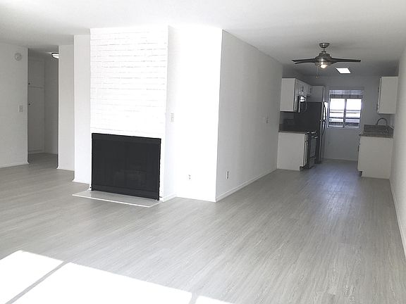 ********** Open Floor Plan **********