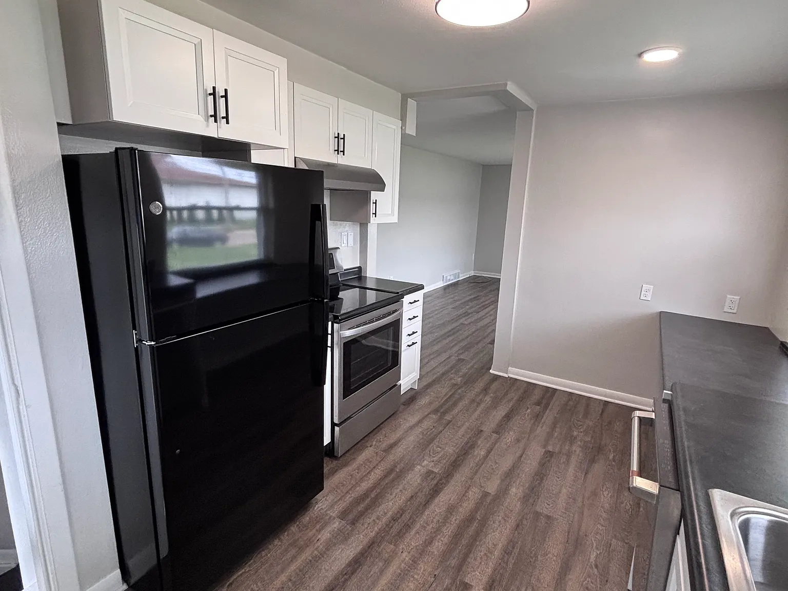 404 Kenbrook Dr — Photo 3