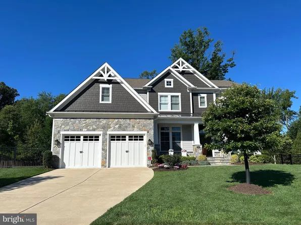 105 Mashie Ct SE, Vienna, VA 22180