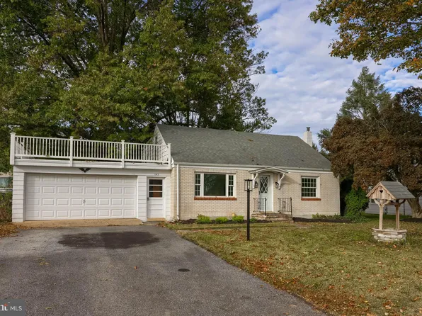 1143 E Main St, Mount Joy, PA 17552