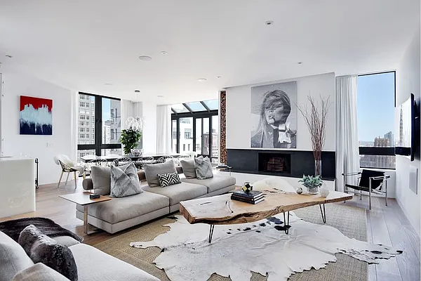 Sold by Stribling | media 24