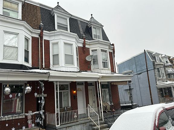 3rd image of 529A Perry St