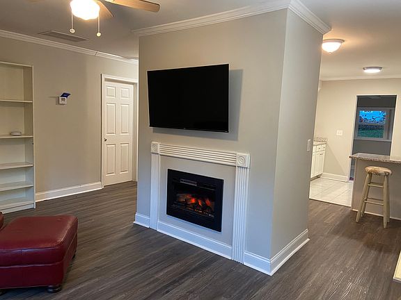 2nd image of 2651 E Woodland Cir