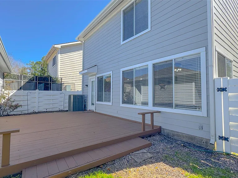 9923 Farrell Dr — Photo 35
