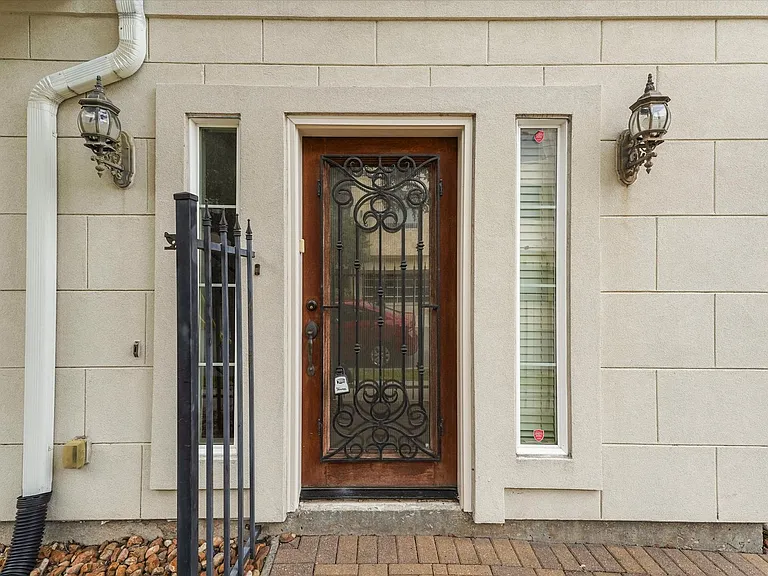 2418 Ralph St #A — Photo 3