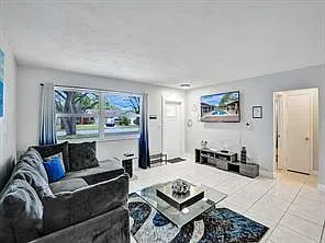 545 NW 46th Ave — Photo 12