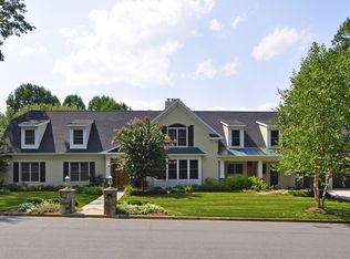 2114 Twin Mill Ln, Oakton, VA 22124