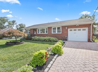 845 Ridge Rd, Keyport, NJ 07735