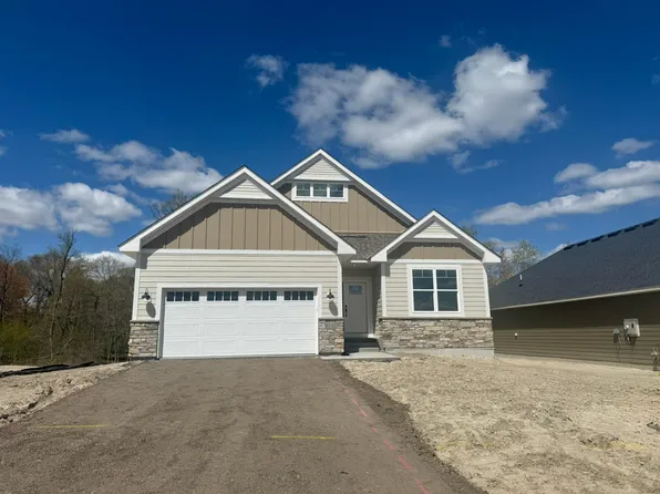 8191 Haywood Dr, Lino Lakes, MN 55014
