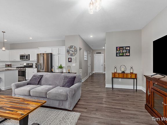 3rd image of 5271 Marindy St #59