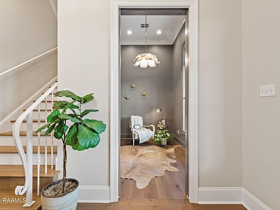 4th image of 106 Sea Island Ln