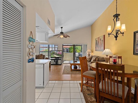 5th image of 2571 CYPRUS DRIVE #1-201
