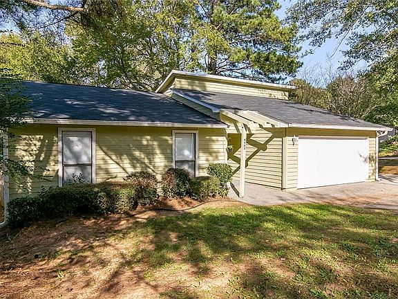 2nd image of 4055 Sugar Mill Dr