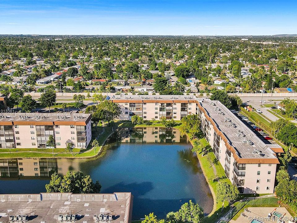 1st image of 4975 E Sabal Palm Blvd APT 102