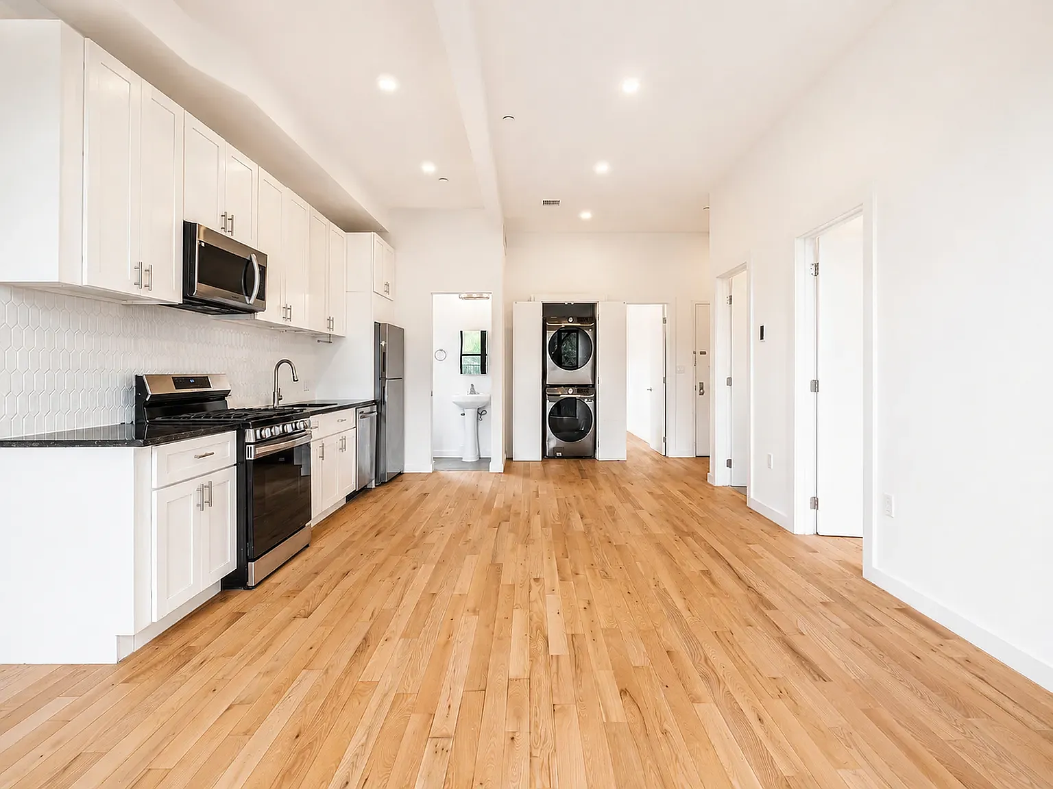 185 Chauncey Street — Photo 3