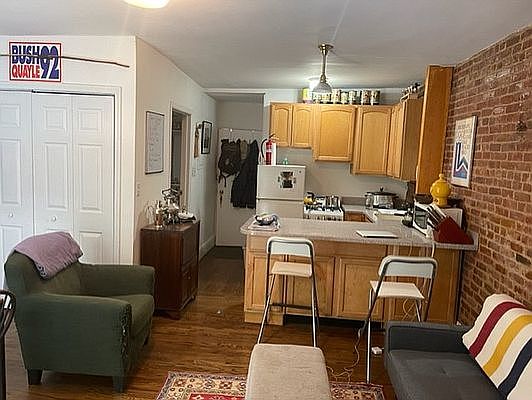 4th image of 116 W 87th St APT 2