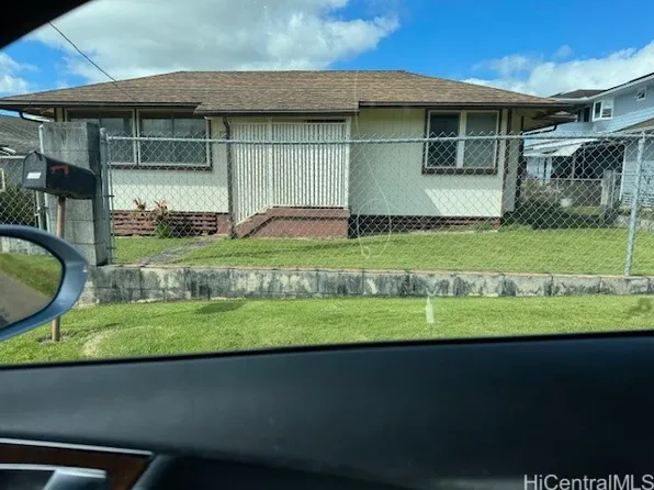 175 Kaliko Dr, Wahiawa, HI 96786