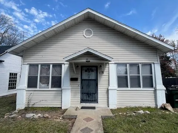 19 W Anderson Street, Aurora, MO 65605