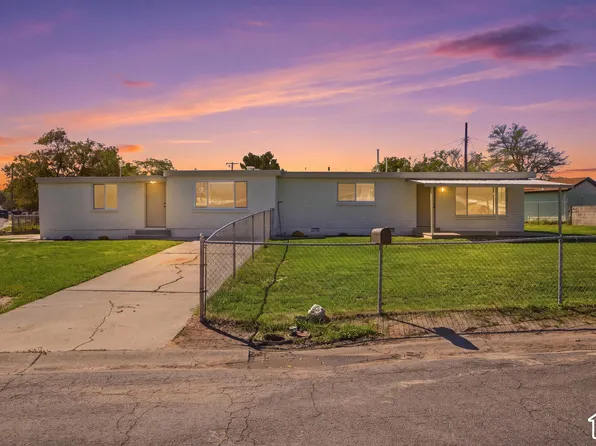 2967 W Appleton Dr, West Valley City, UT 84119