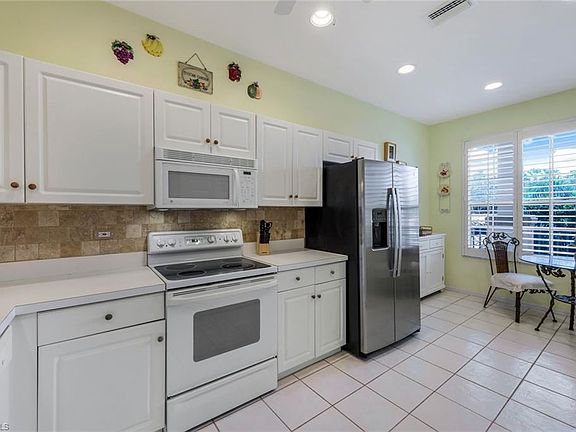 5th image of 8253 Parkstone PL #7-205