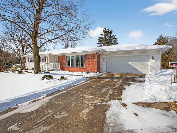 3rd image of 2770 N Dearing Rd