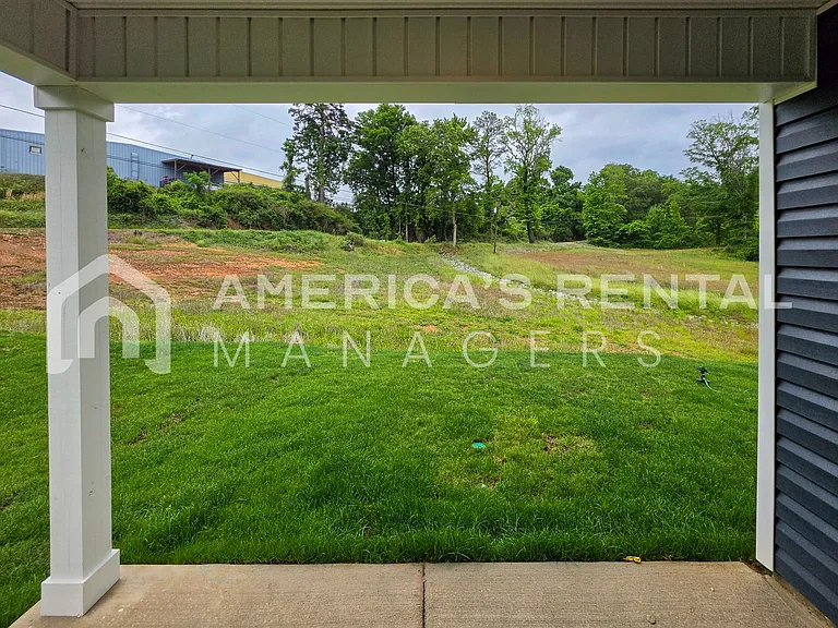 4325 Henry Rd — Photo 39