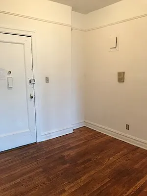 Rented by Zev Pollack Co LLC | media 20