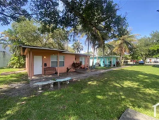 1822 N Dixie Hwy #4 — Photo 9