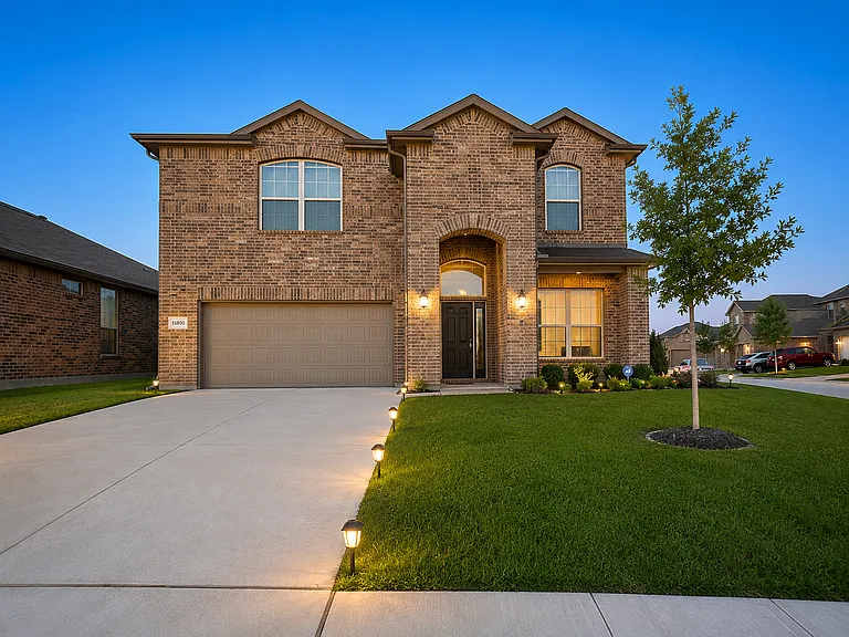 15800 Bronte Ln — Photo 1
