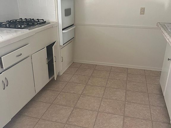 4th image of 14329 Chandler Blvd #0
