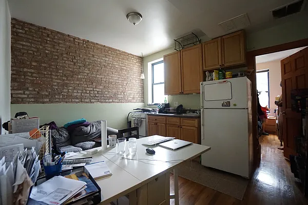 Rented by Rennit Inc. | media 17