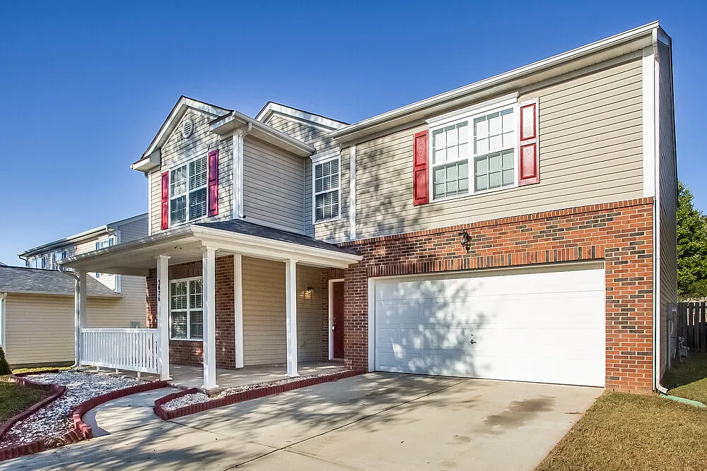 4 bed, 2.5 bath, 2880 sqft, $2,505 — Photo 4