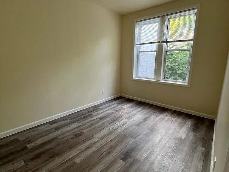 2nd image of 451 Kings Hwy APT 2F