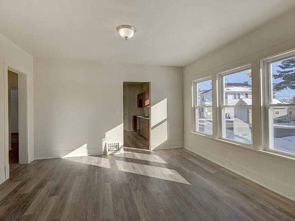 4th image of 707 Grand Ave