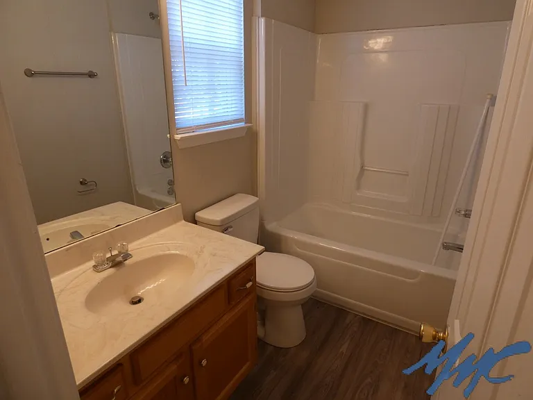 736 Greenland Dr — Photo 7