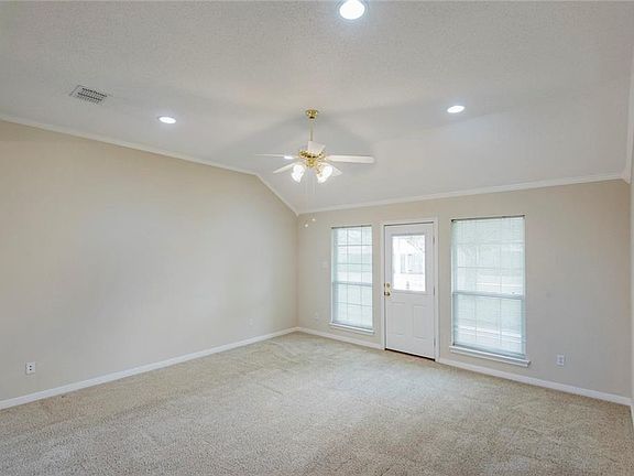 2nd image of 206 W Morse Dr