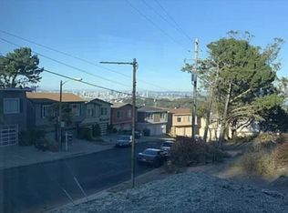 61 Alta Vista Way, Daly City, CA 94014
