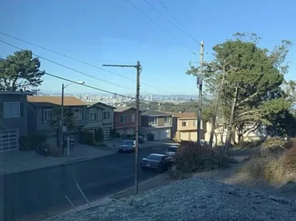 61 Alta Vista Way, Daly City, CA 94014