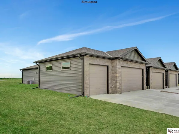 9023 S 47th St, Lincoln, NE 68516