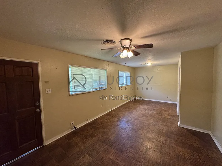 3038 Lakewood Dr — Photo 3