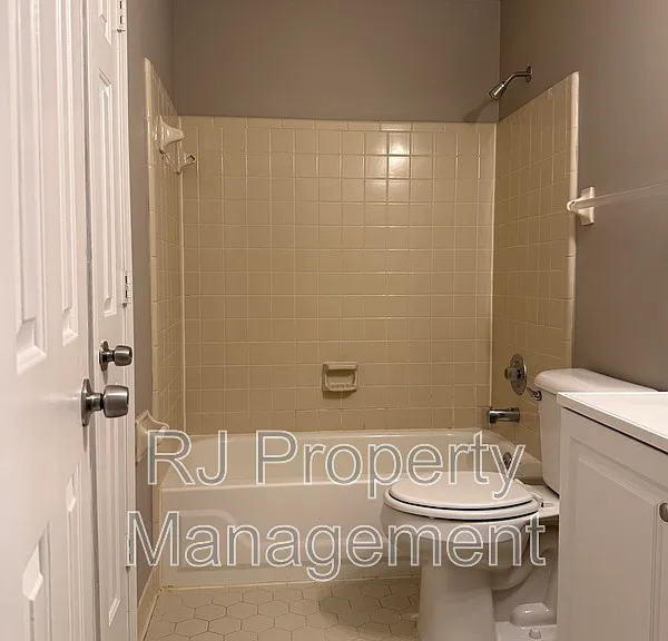 6600 Stockport Dr — Photo 14